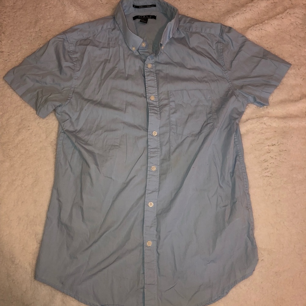 Men’s Button Down Shirt Size Small